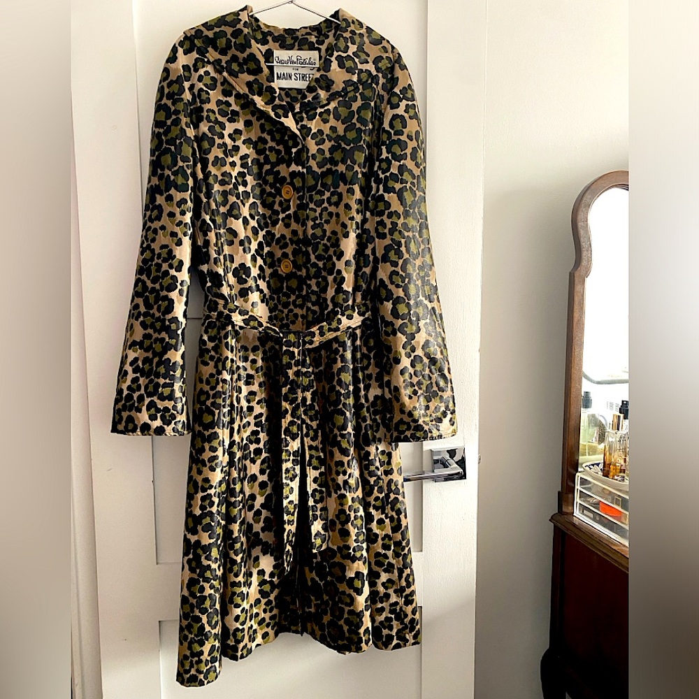 Vintage Diane Von Furstenberg DVF early 70s leopard print trench rain coat